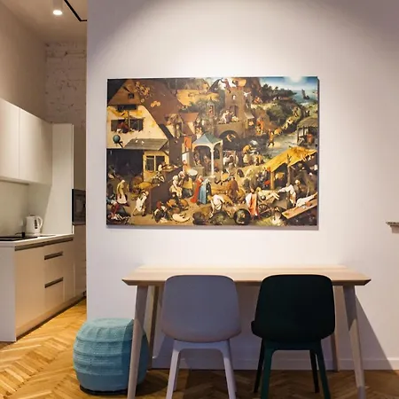 Piekne Mieszkanie Z Balkonem * 우치