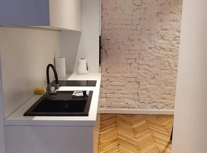 Piekne Mieszkanie Z Balkonem 아파트